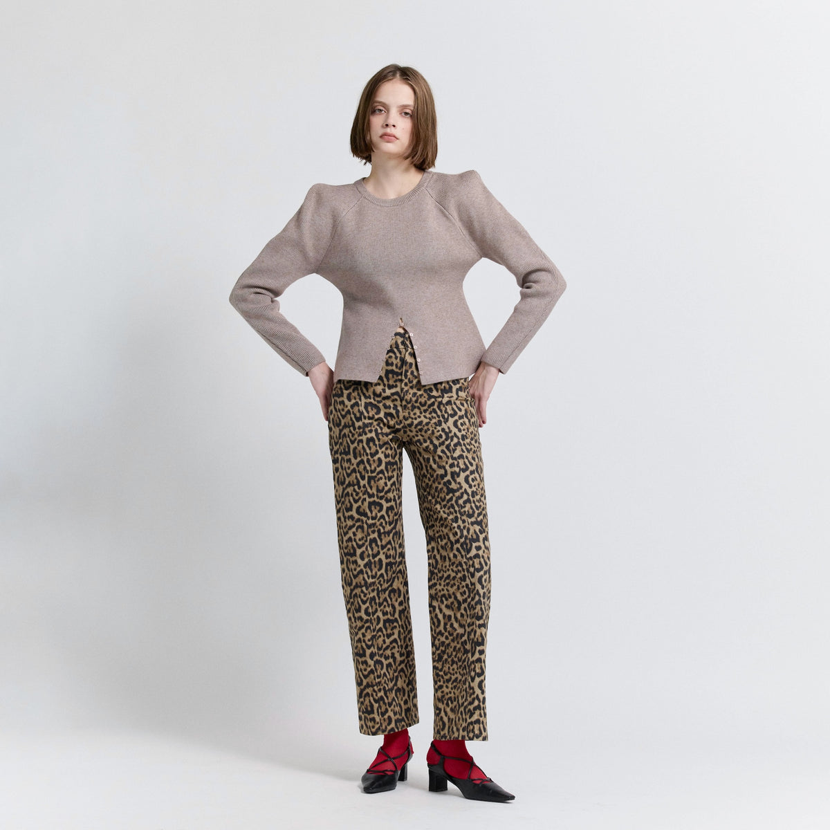 パワーショルダーFrontボタンKnitトップス