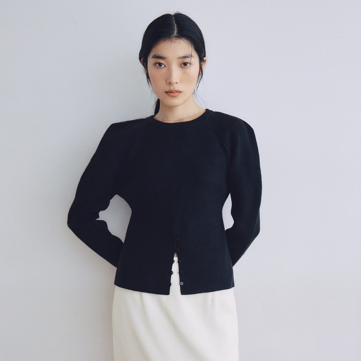 パワーショルダーFrontボタンKnitトップス
