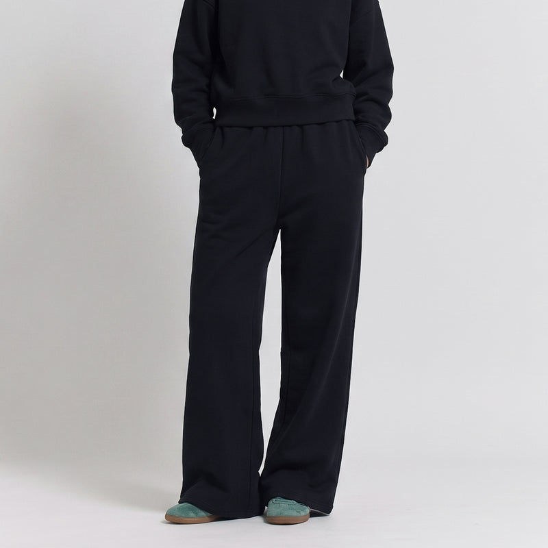 Volume Sweat ワイドパンツ