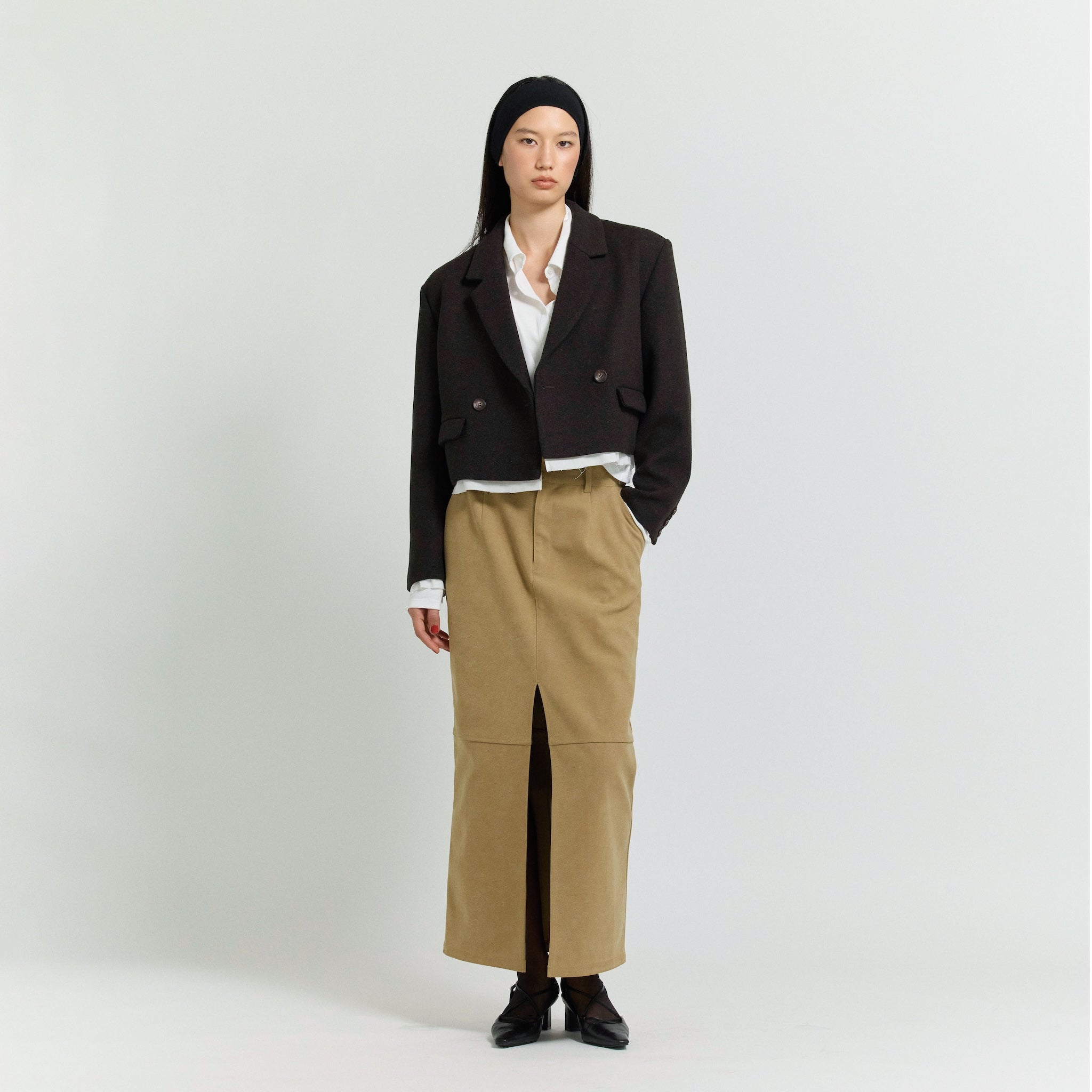 Front Slitパネルアイラインスカート