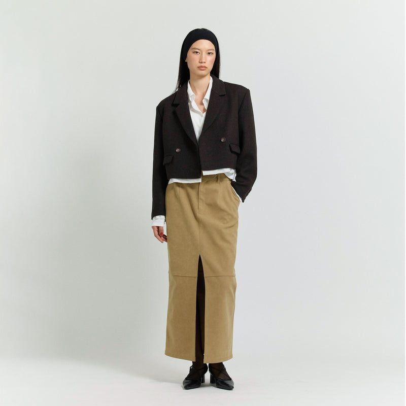 Front Slitパネルアイラインスカート