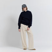 パウダーポンチストレートパンツ