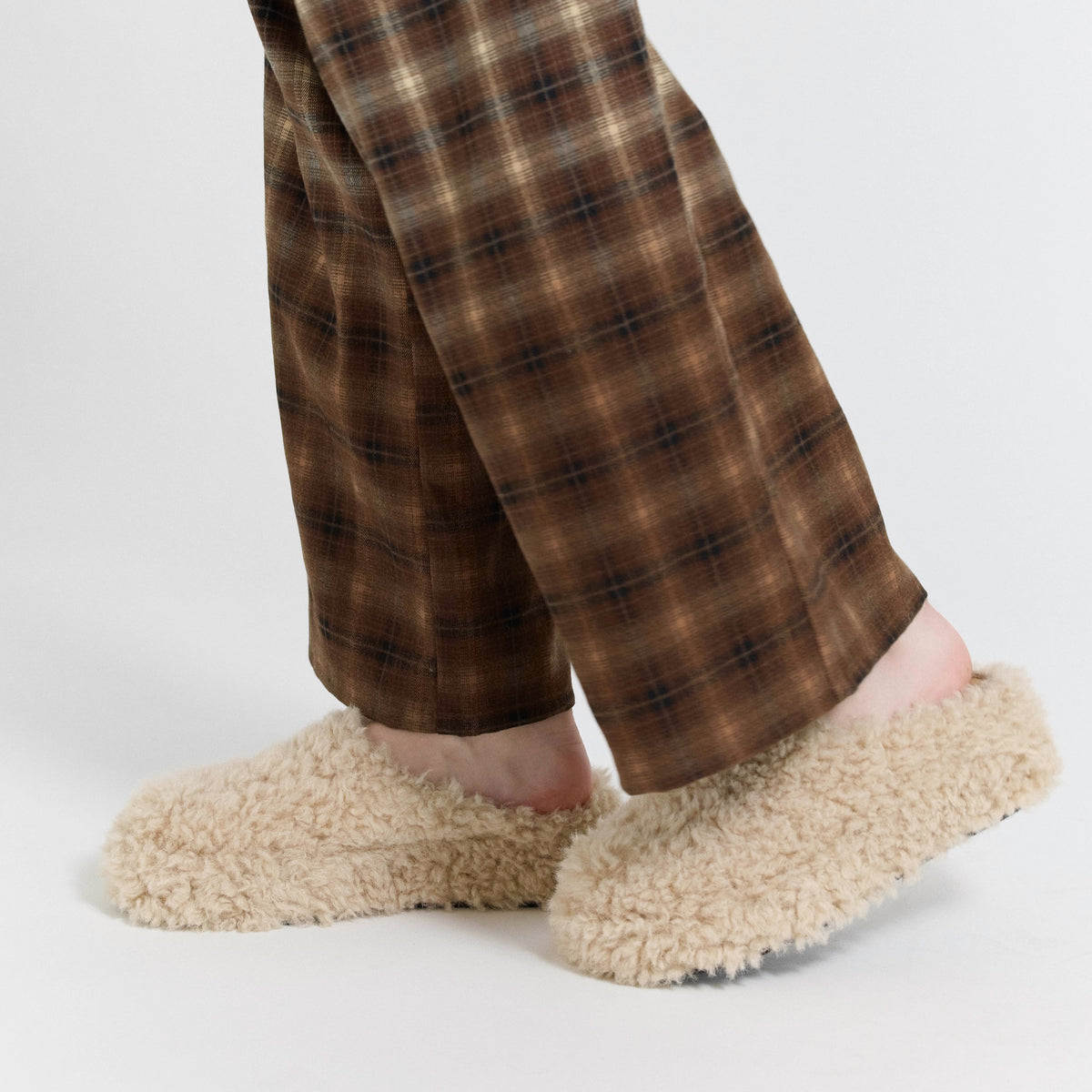 Fur Sabotサンダル