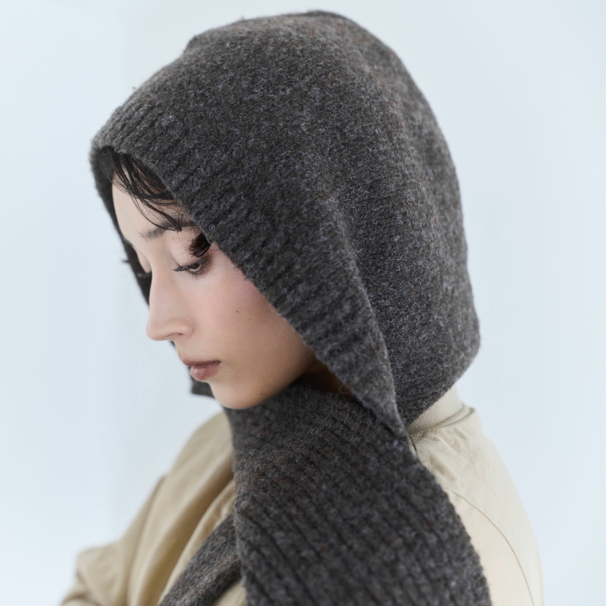 Fringeフーディーマフラー