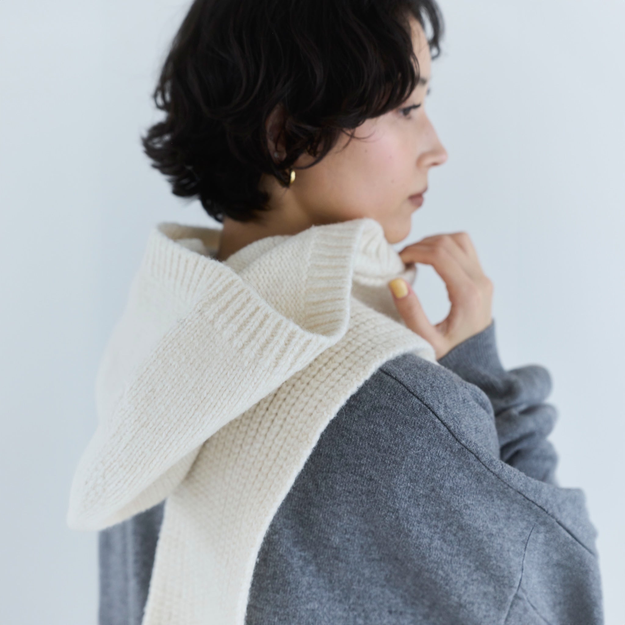 Fringeフーディーマフラー