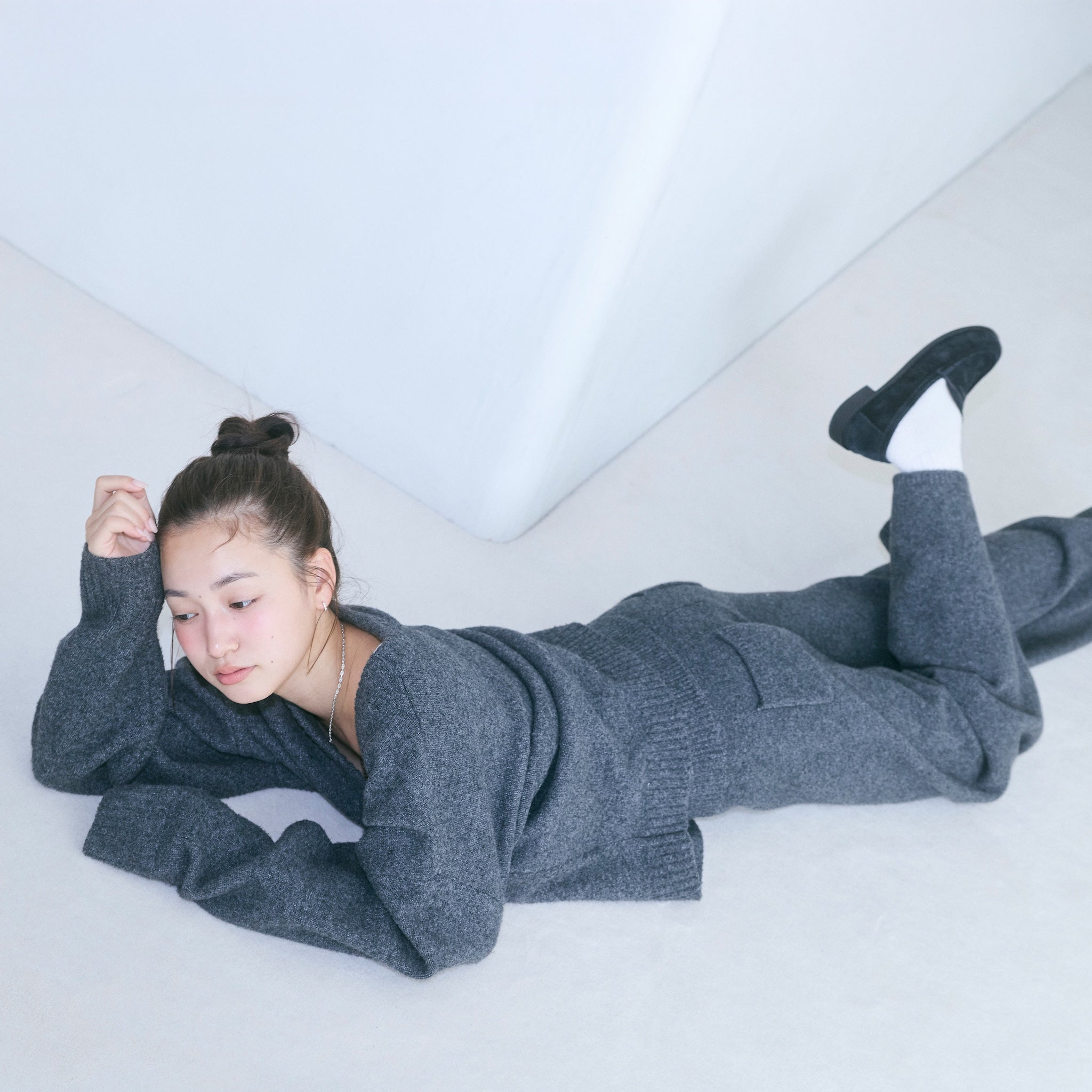 ウールmix Deep Vネックトップス