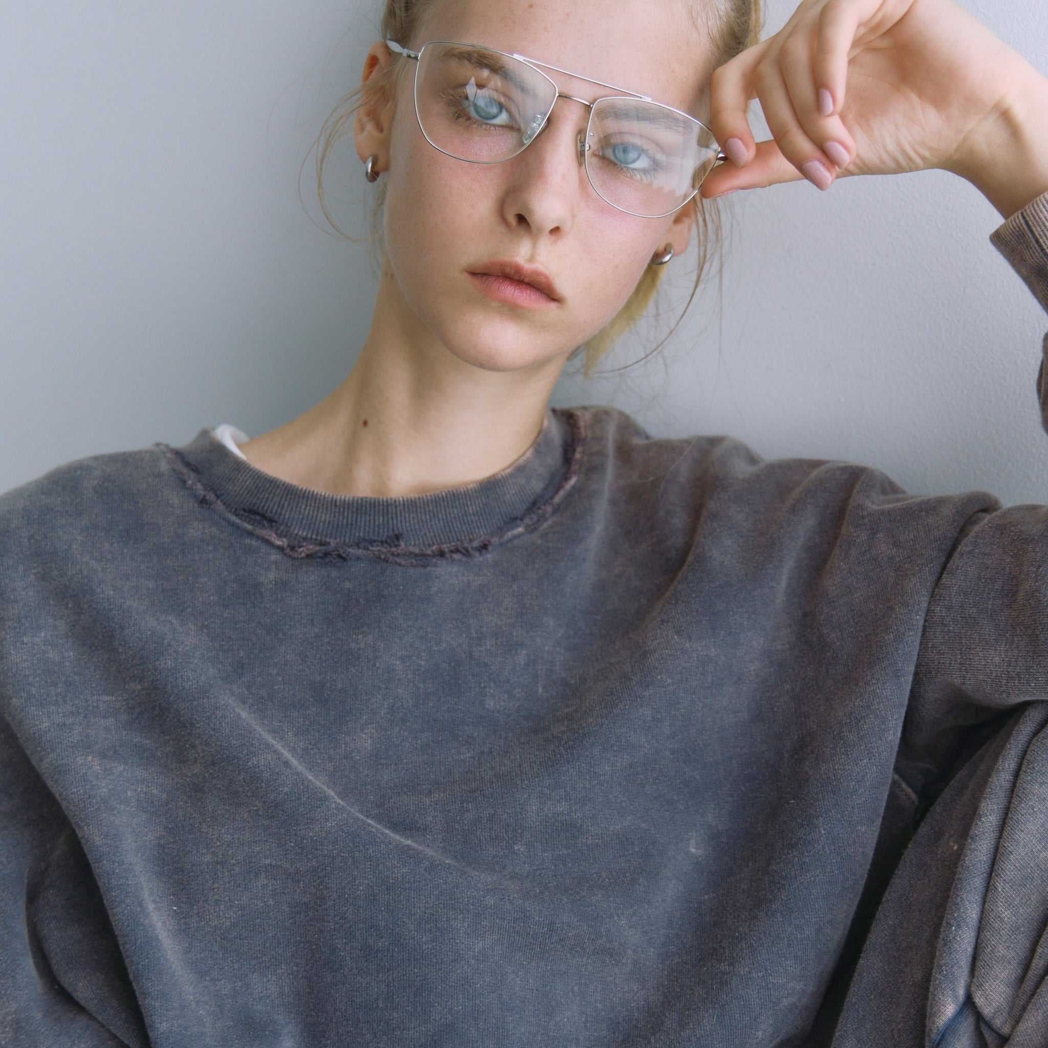 Acid dye distressed sweatshirt pullover