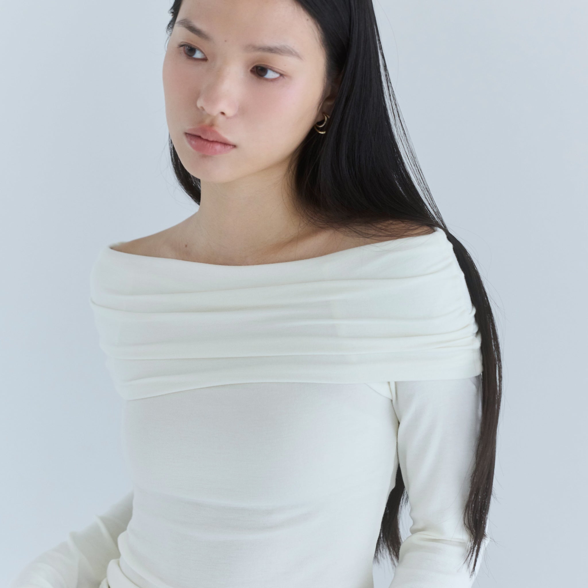 Softtouchオフショルギャザートップス