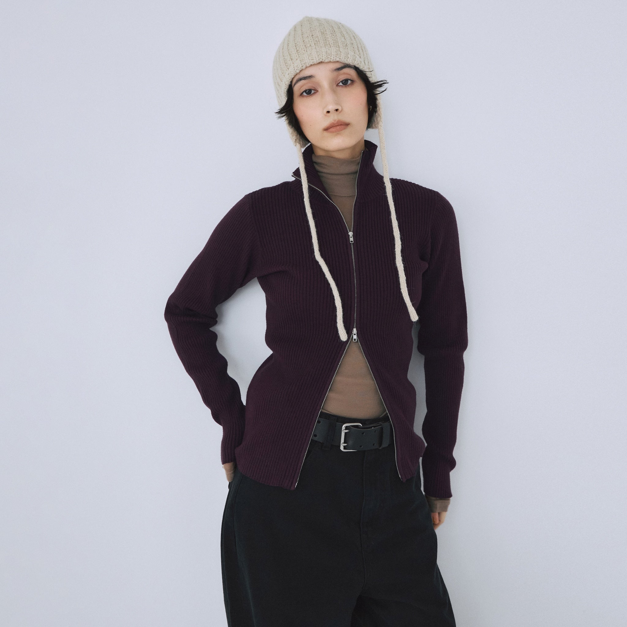 W Zip High Neck RIB Knit Top