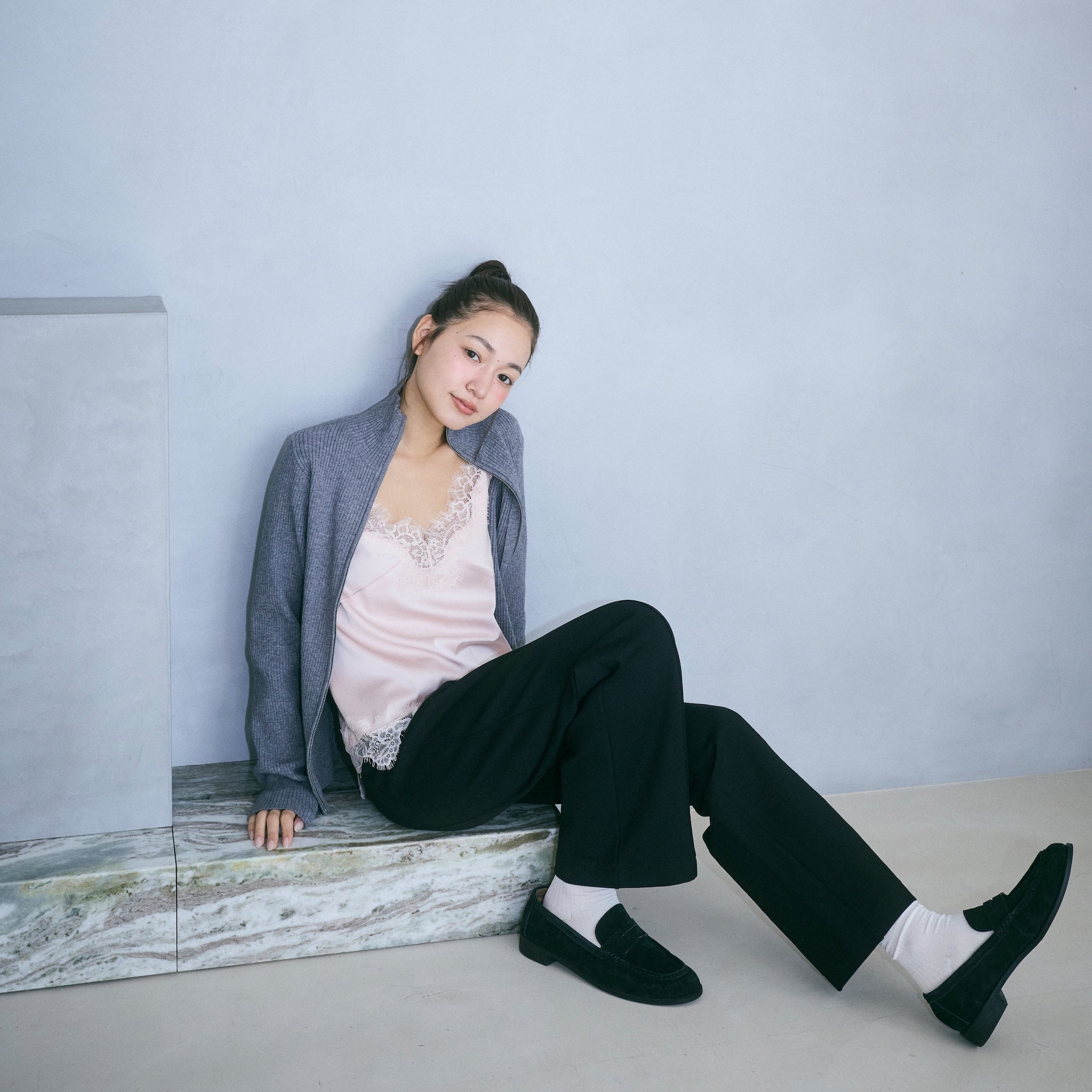 W Zip High Neck RIB Knit Top