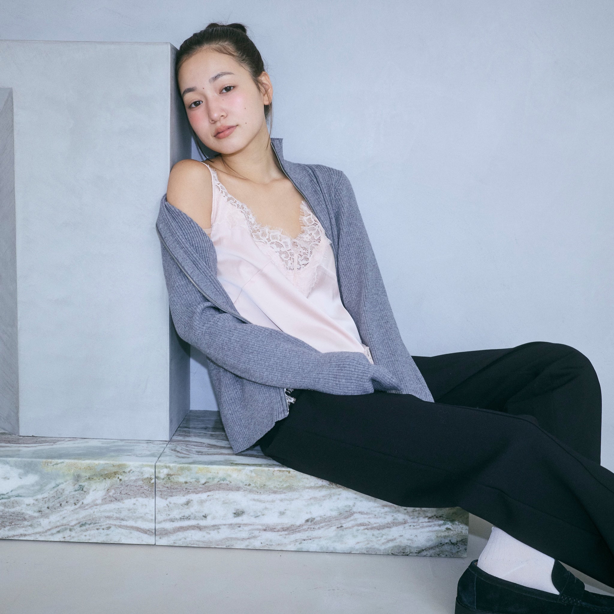 W Zip High Neck RIB Knit Top