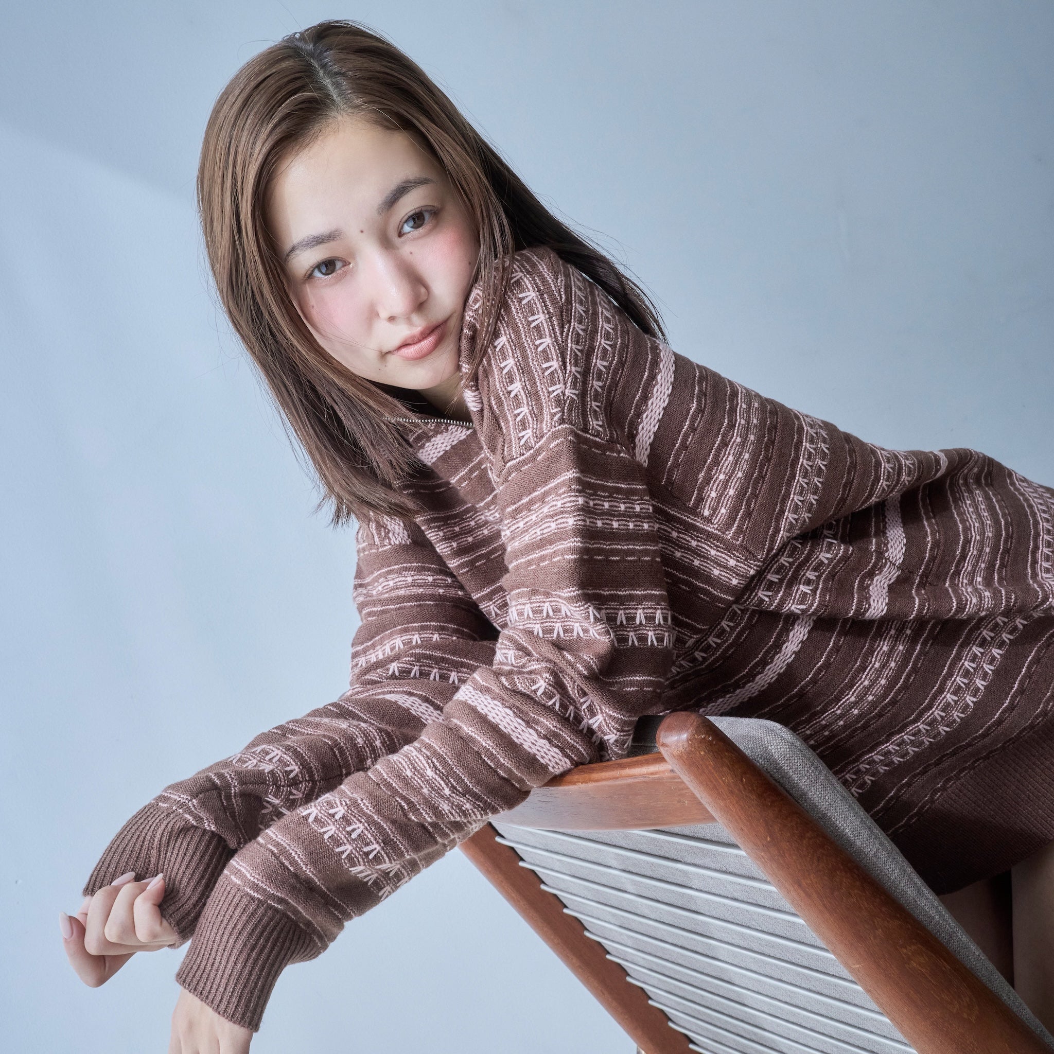 Jacquard knit zip high neck top