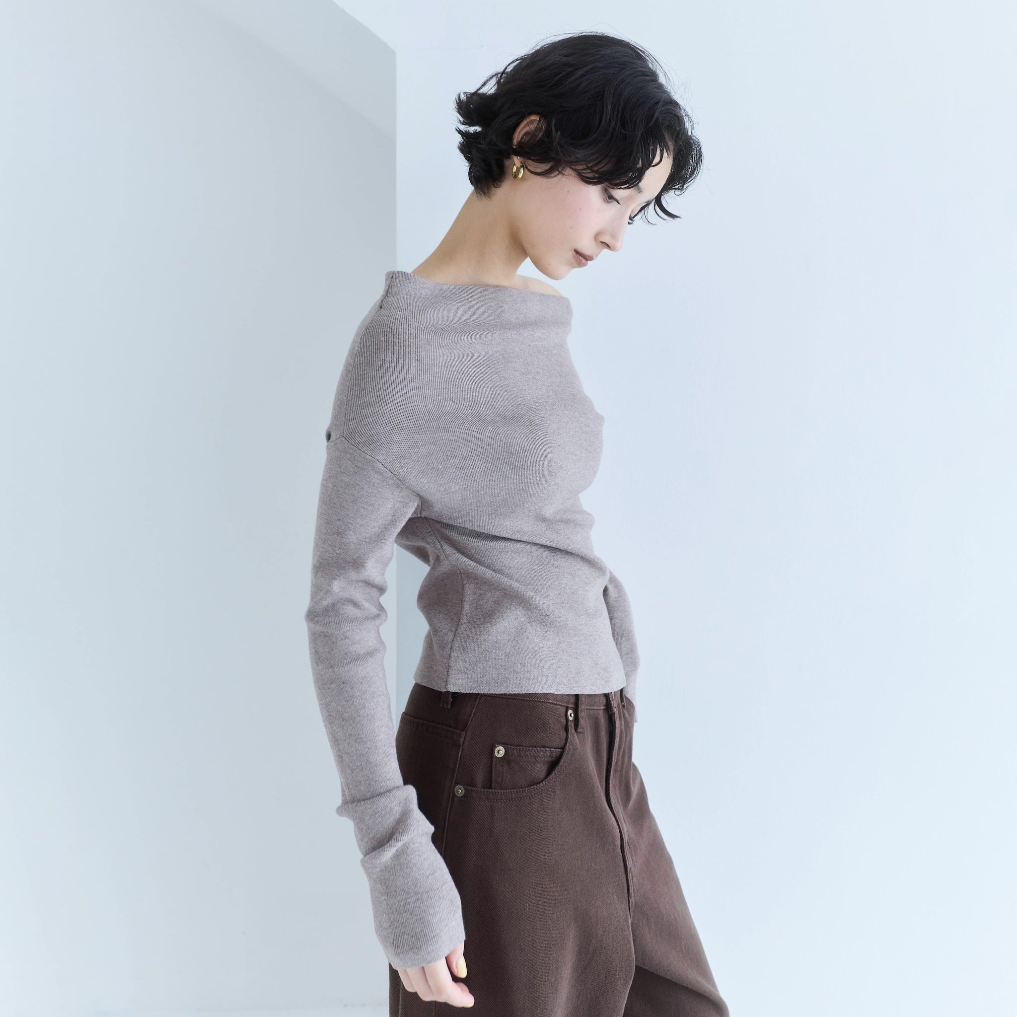 Silkytouch Asymmetry Knitトップス