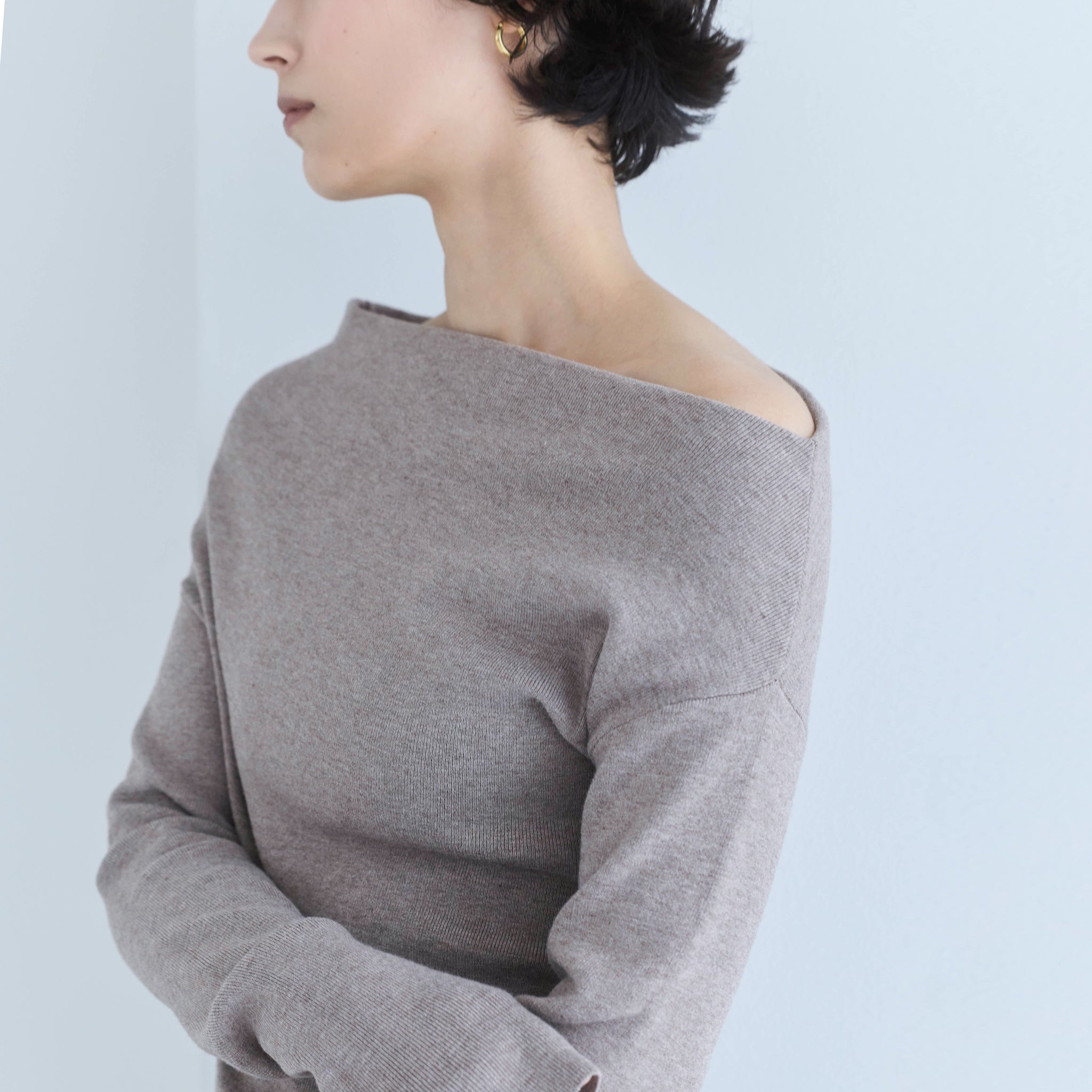 Silkytouch Asymmetry Knitトップス