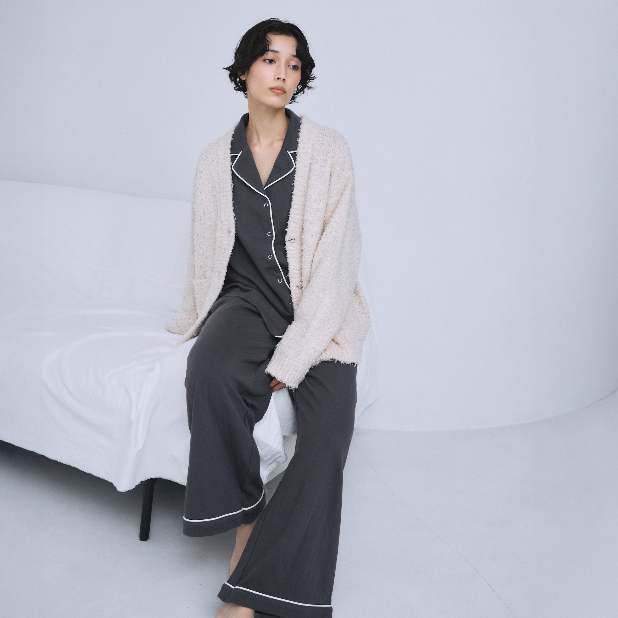 Cozy Relaxハートボタンカーディガン