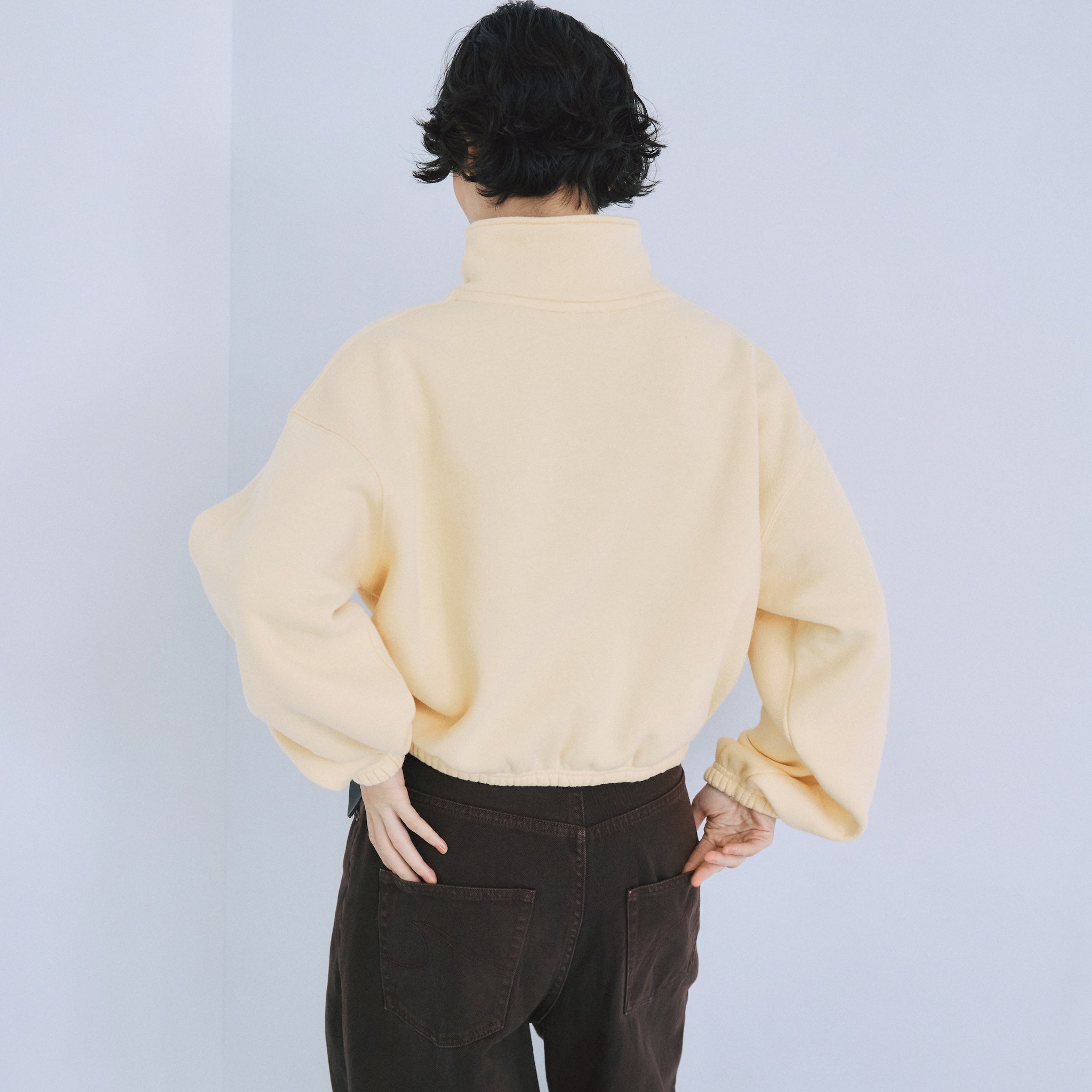 Ribbon Logo Volume Sweat Zip Top