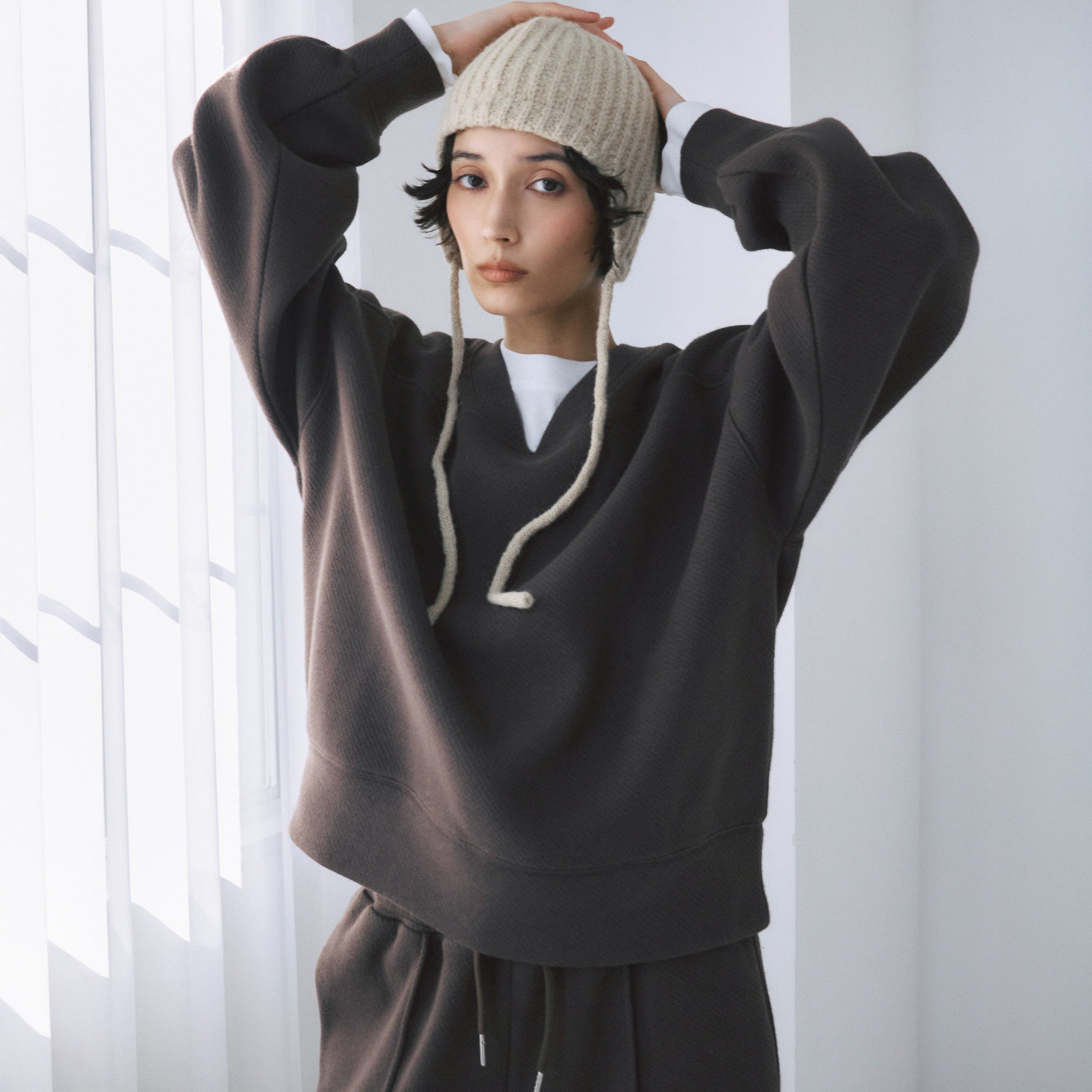 VネックメッシュSweatプルオーバー