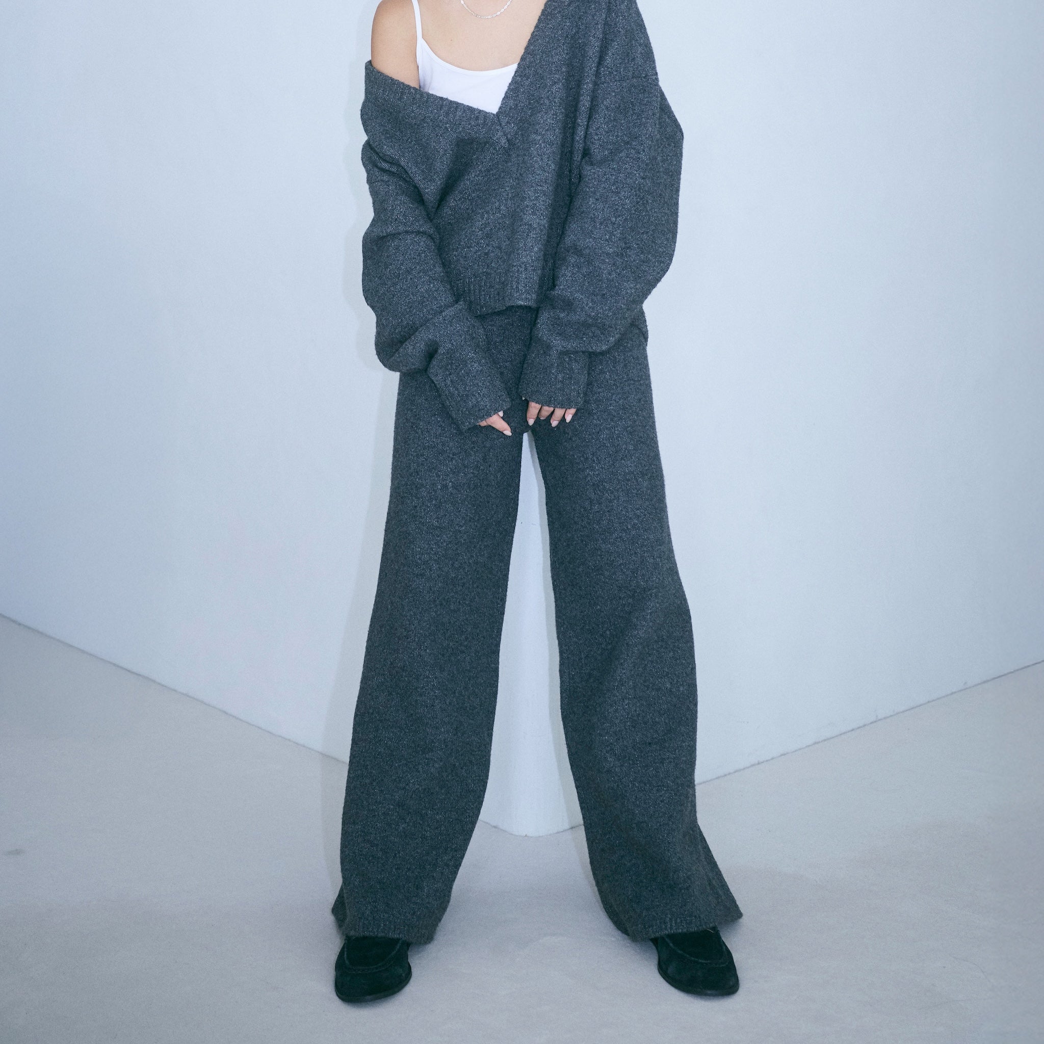 ウールmix ルーズストレートニットパンツ