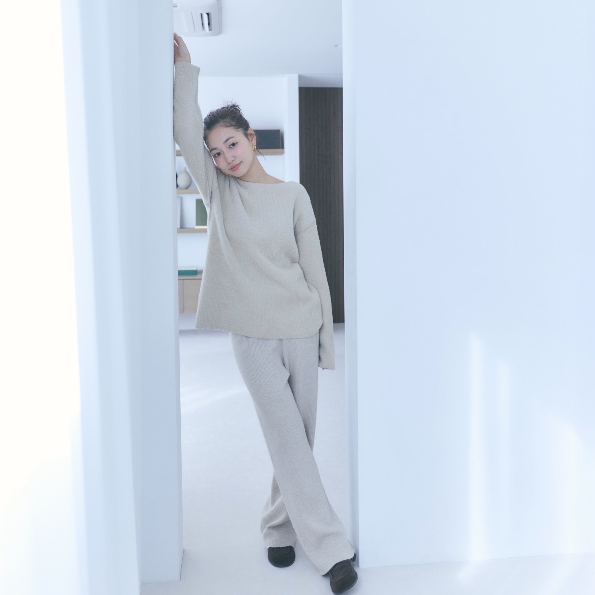 シャギーニットストレートパンツ