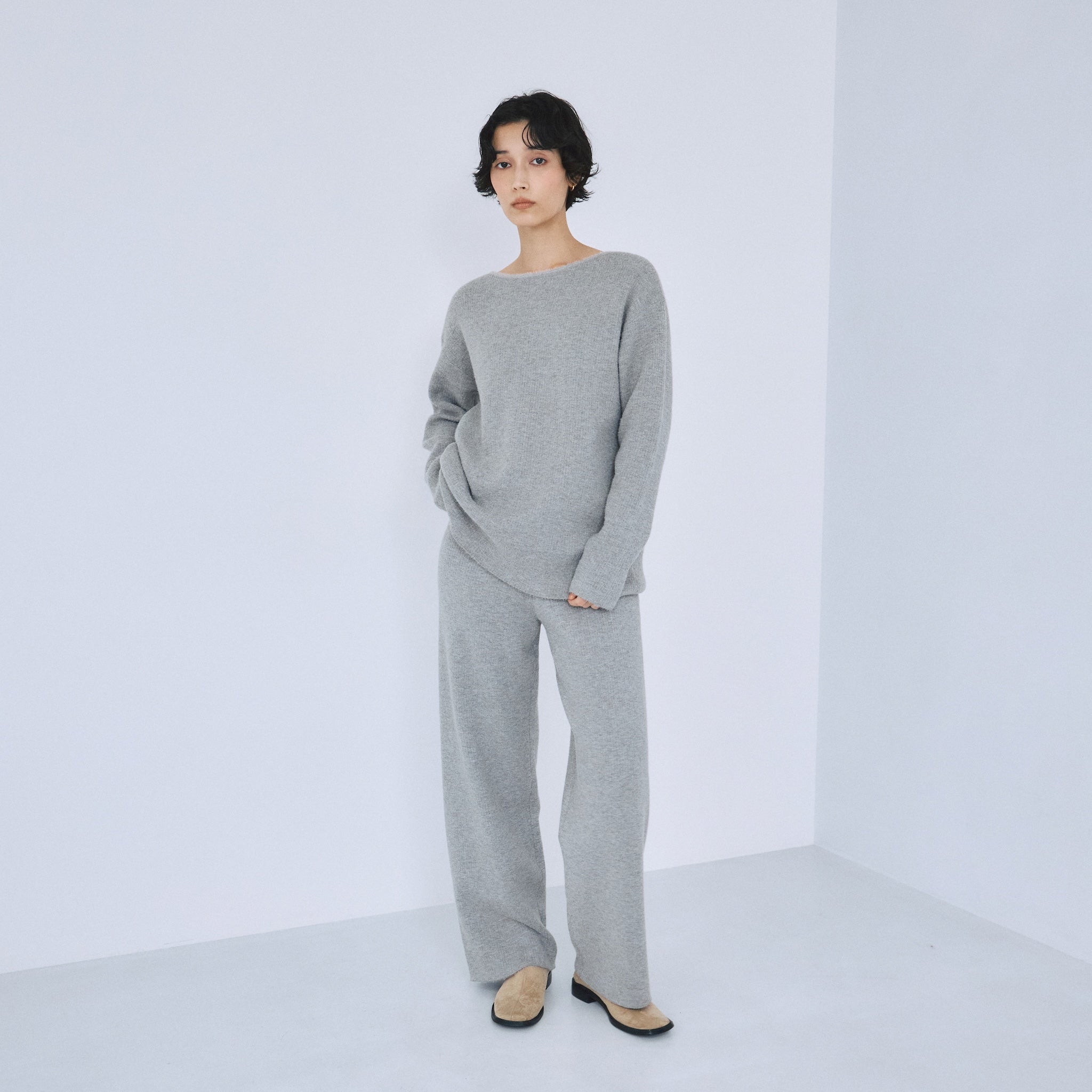 シャギーニットストレートパンツ