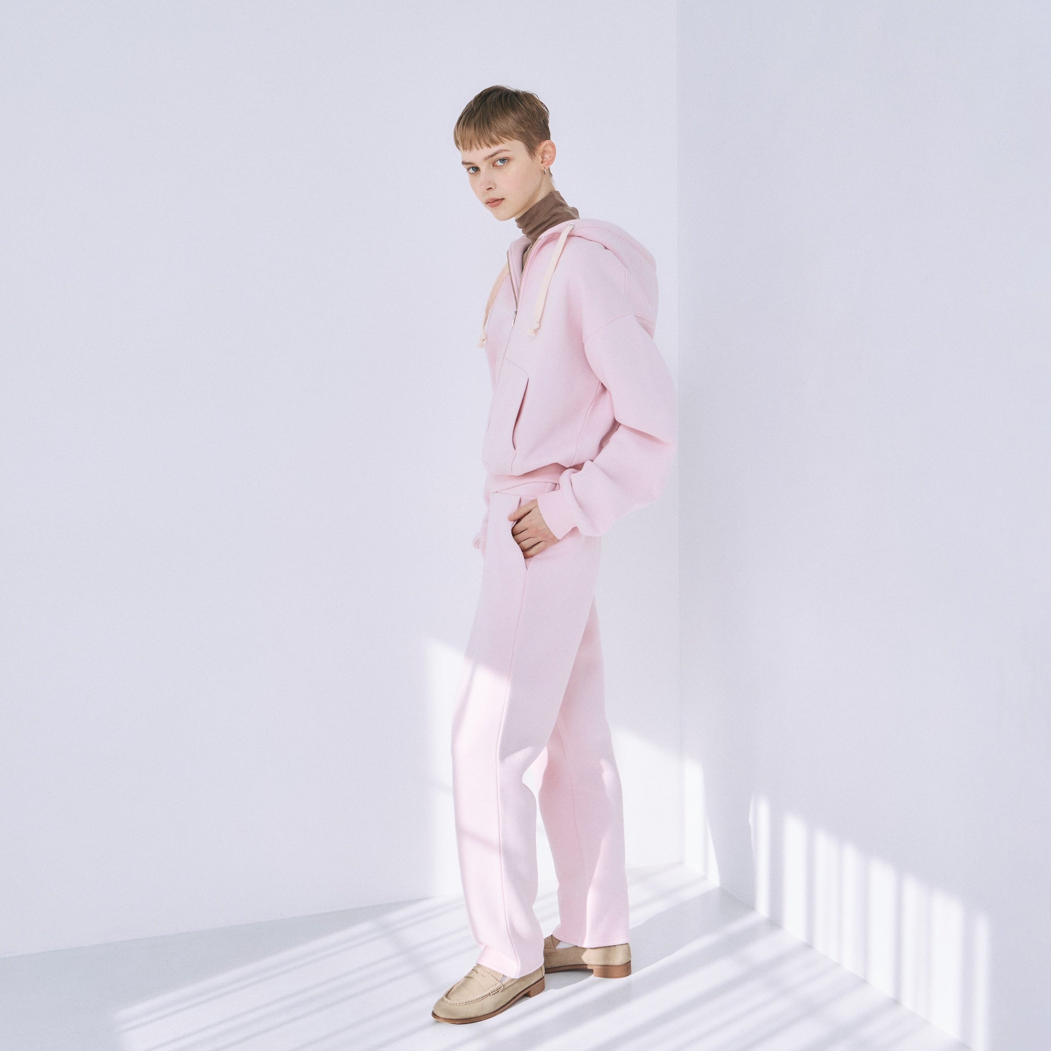 Volume Sweat ストレートパンツ