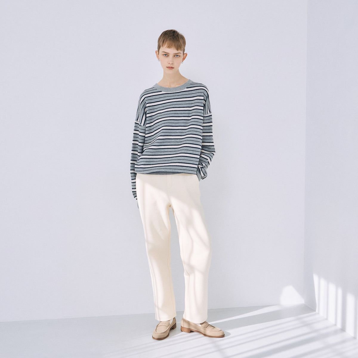 Volume Sweat ストレートパンツ