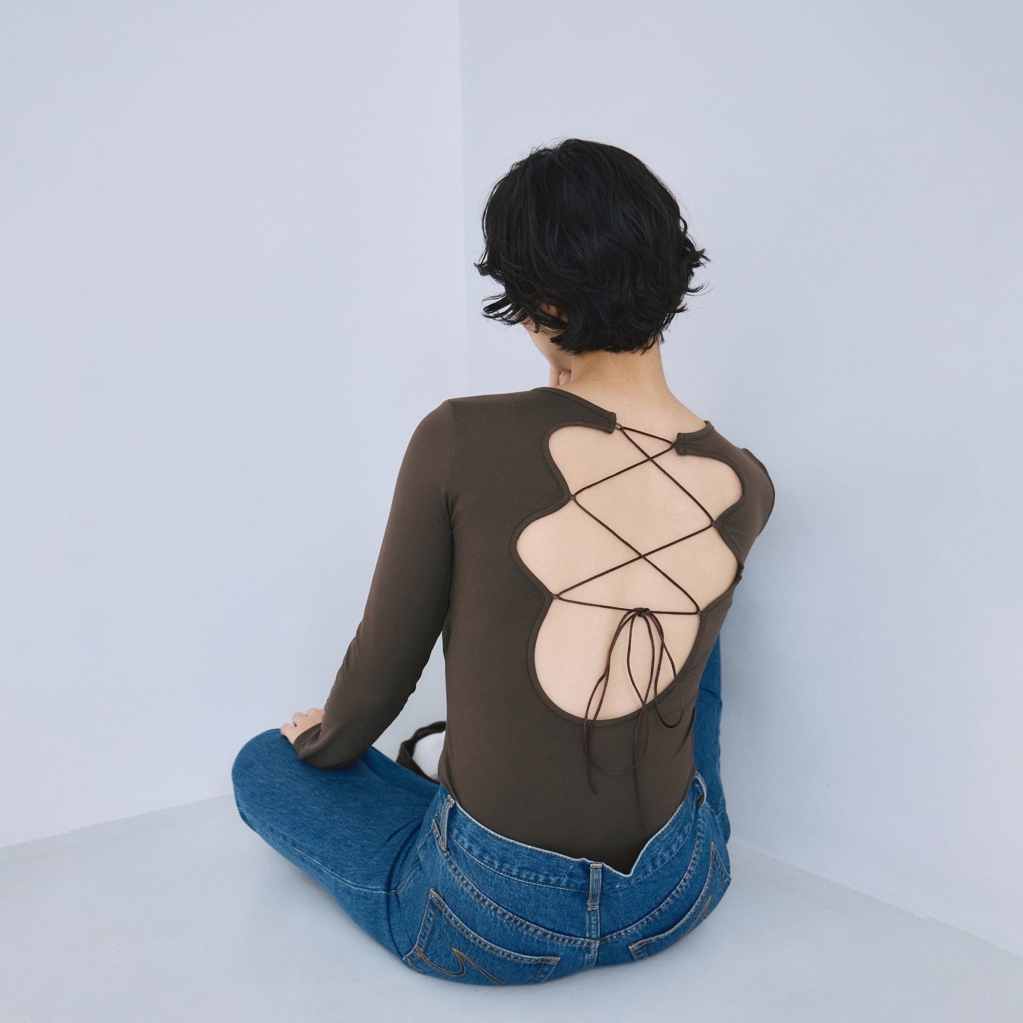 Smoothパッドinレースアップトップス