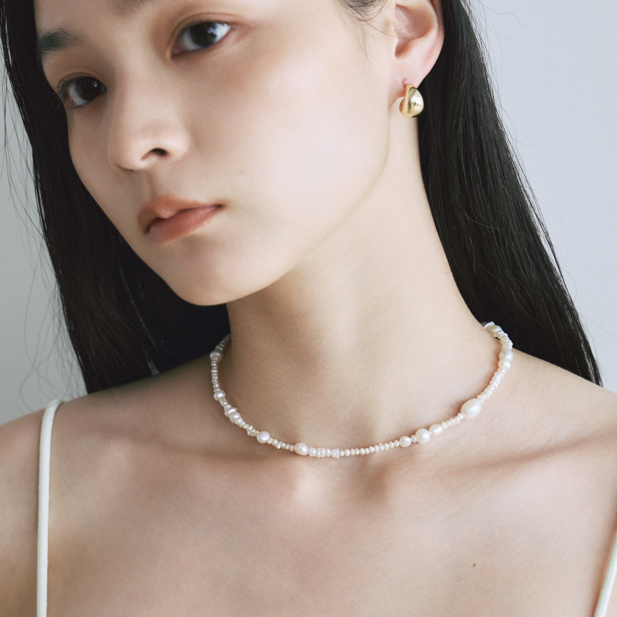 Tiny Blend Pearl Necklace