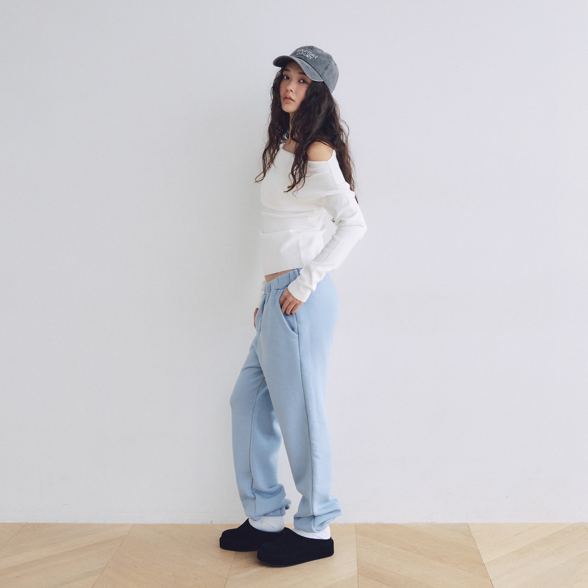 Volume Sweat ウエストギャザーパンツ