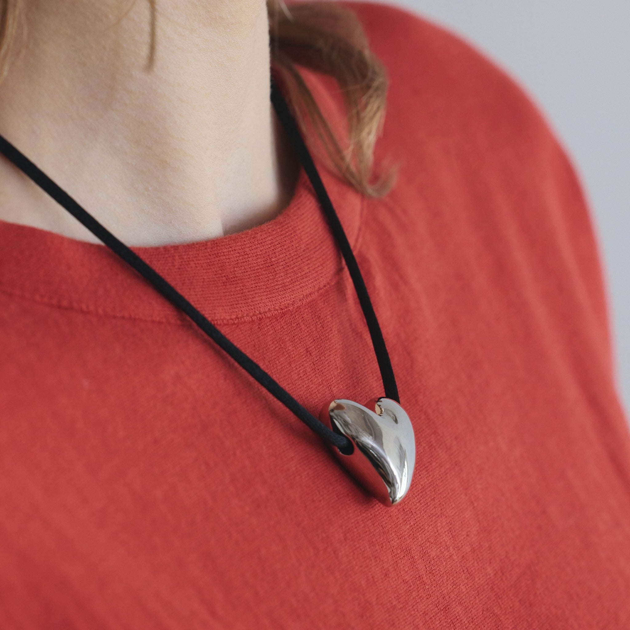 Puffy Heart Choker