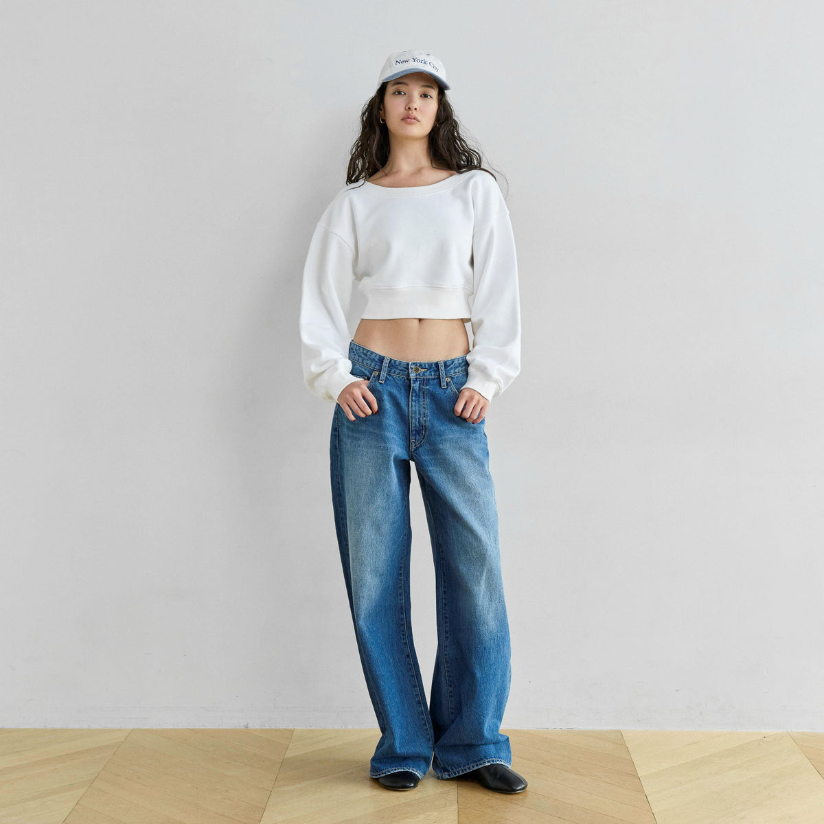 Low-rise loose tapered pants SRN03