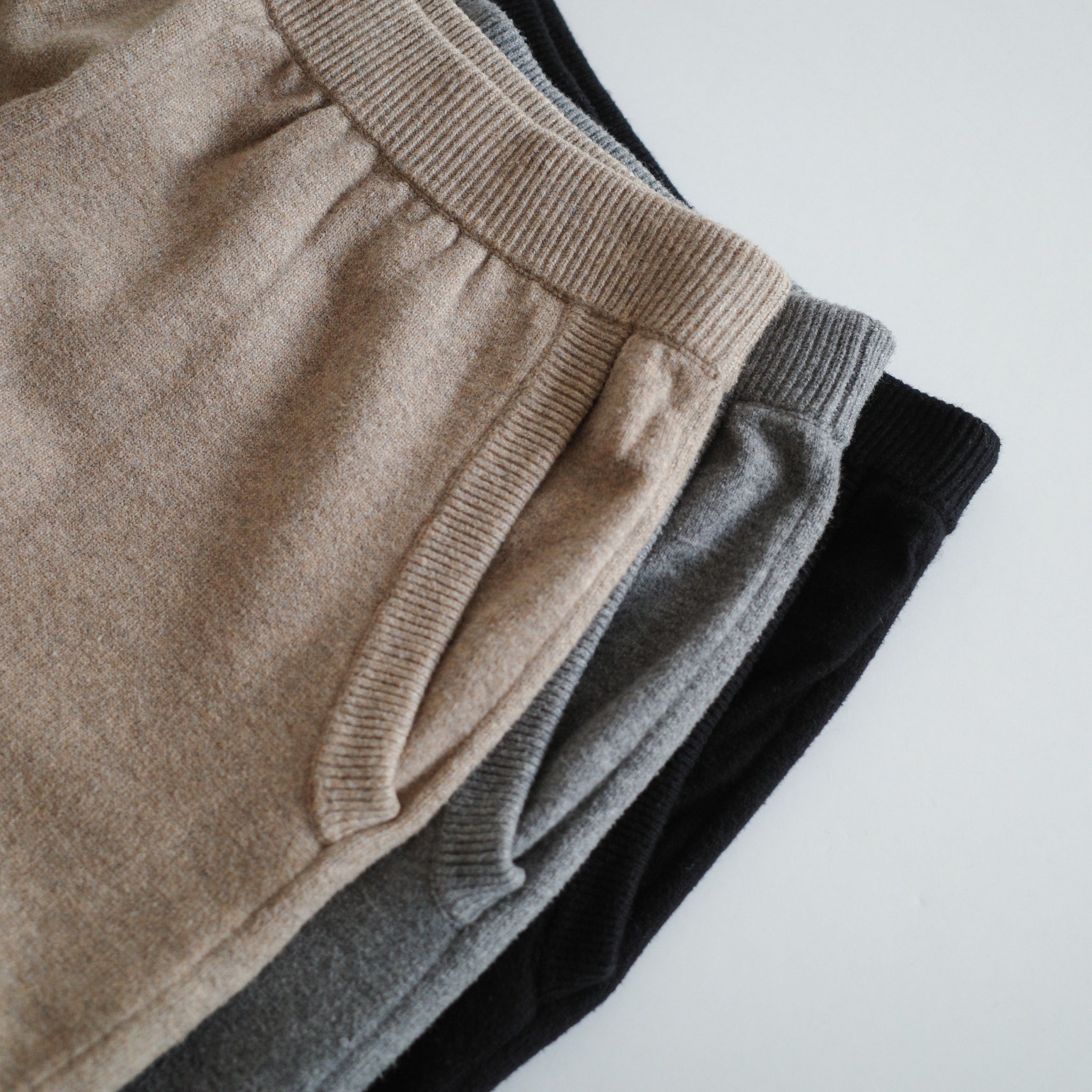 Sweatlikeリラックステーパード