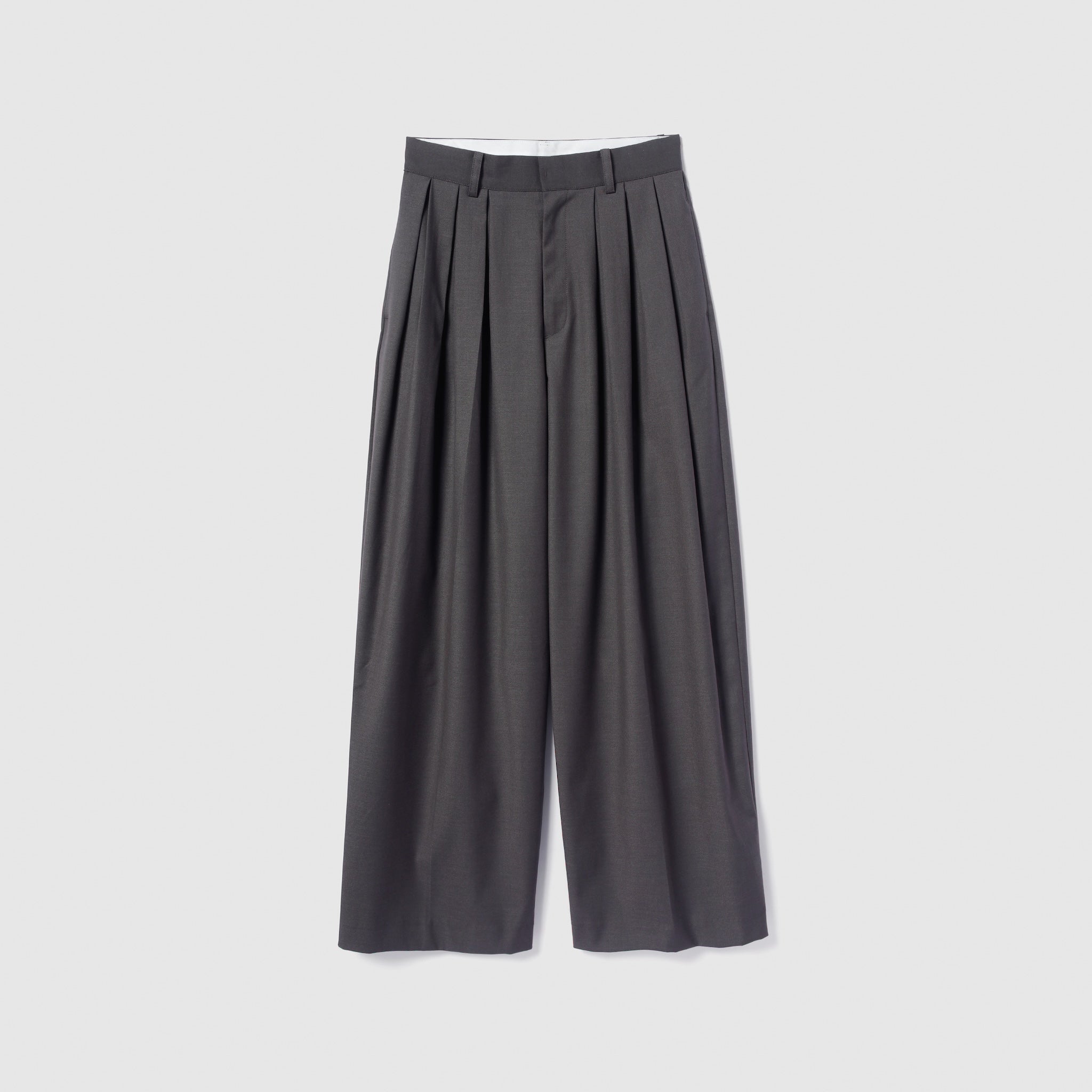 Deep Tuckストレッチワイドパンツ